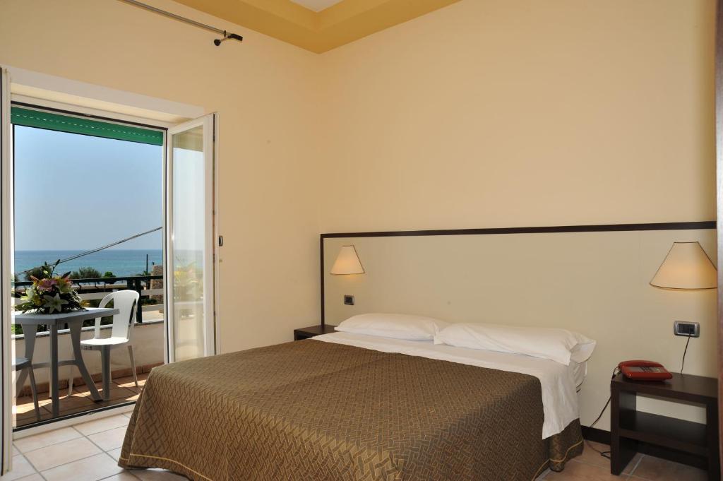 טורה ואדו Cala Saracena Resort חדר תמונה