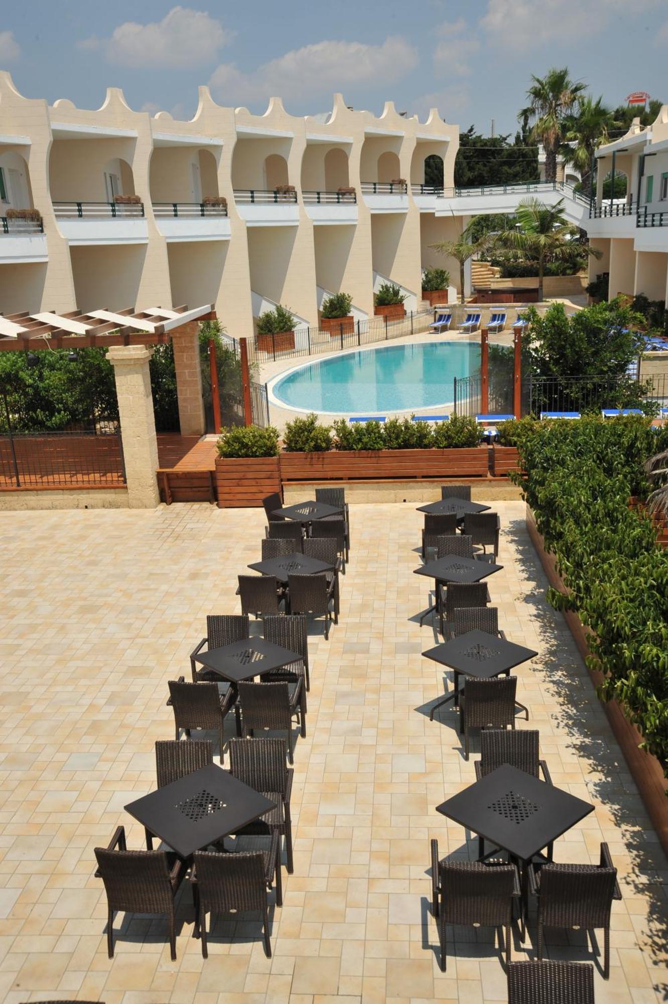 טורה ואדו Cala Saracena Resort מראה חיצוני תמונה