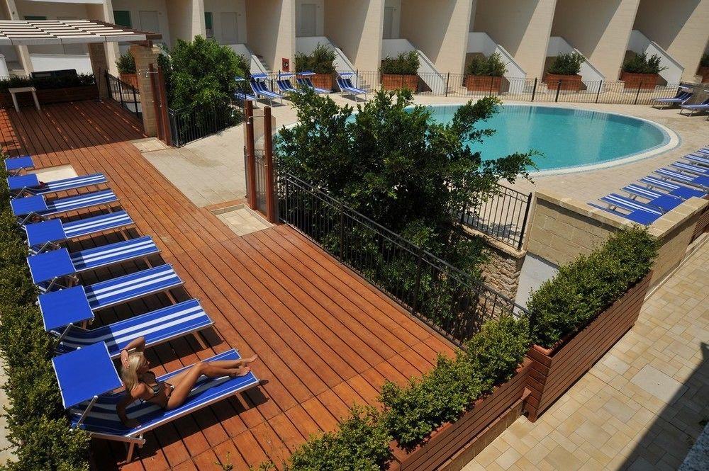 טורה ואדו Cala Saracena Resort מראה חיצוני תמונה