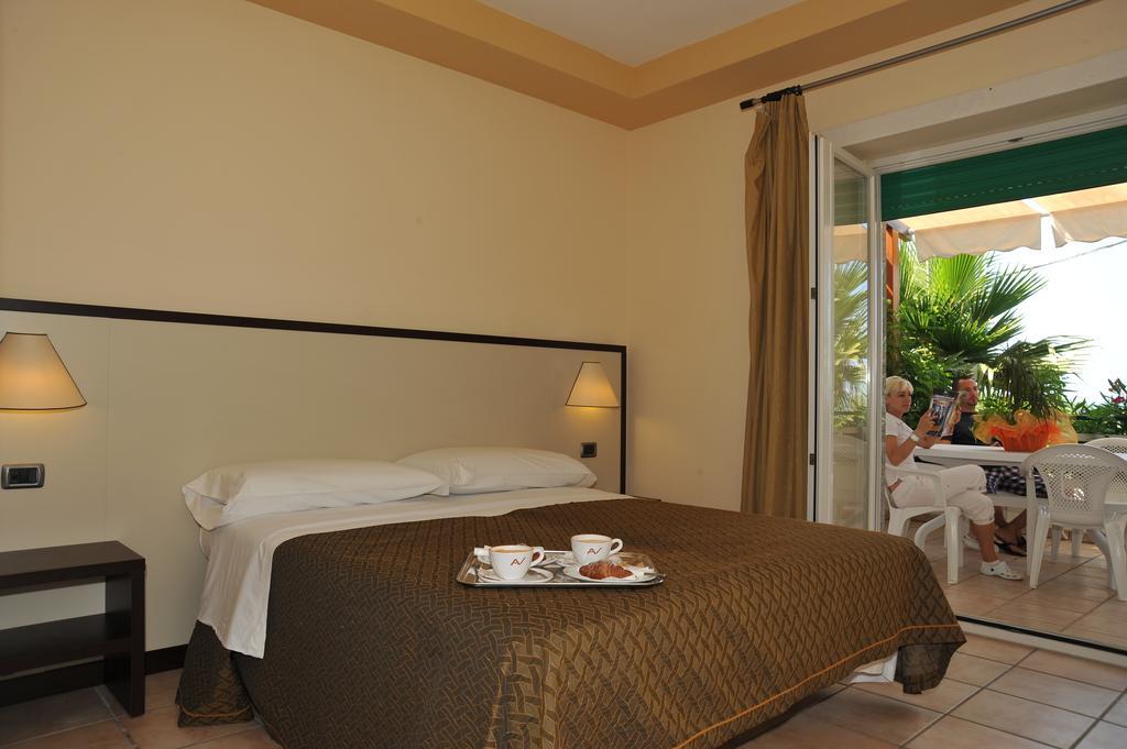 טורה ואדו Cala Saracena Resort חדר תמונה