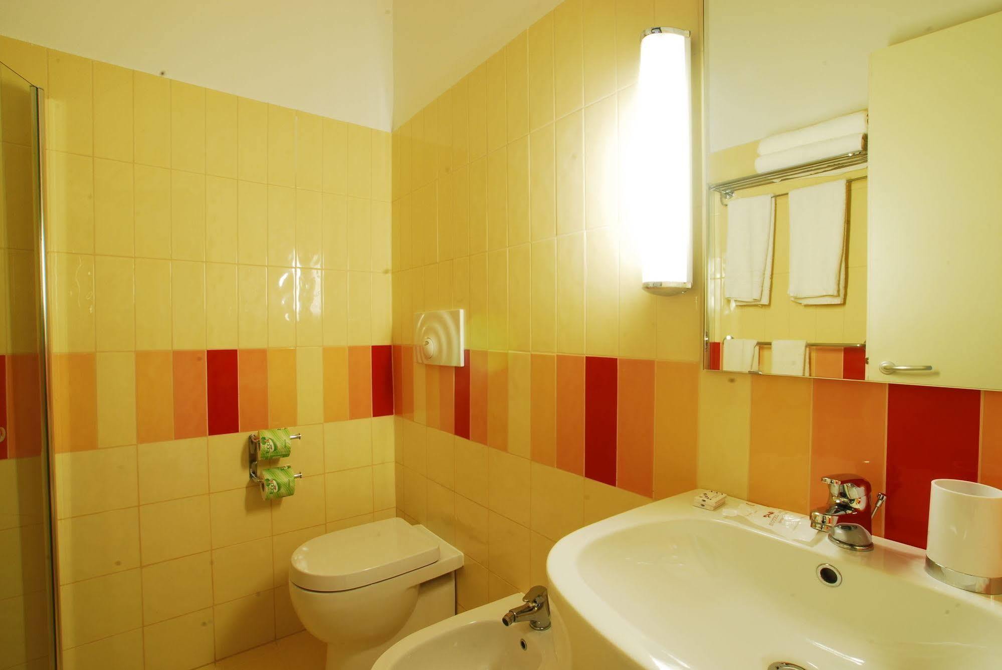 טורה ואדו Cala Saracena Resort מראה חיצוני תמונה