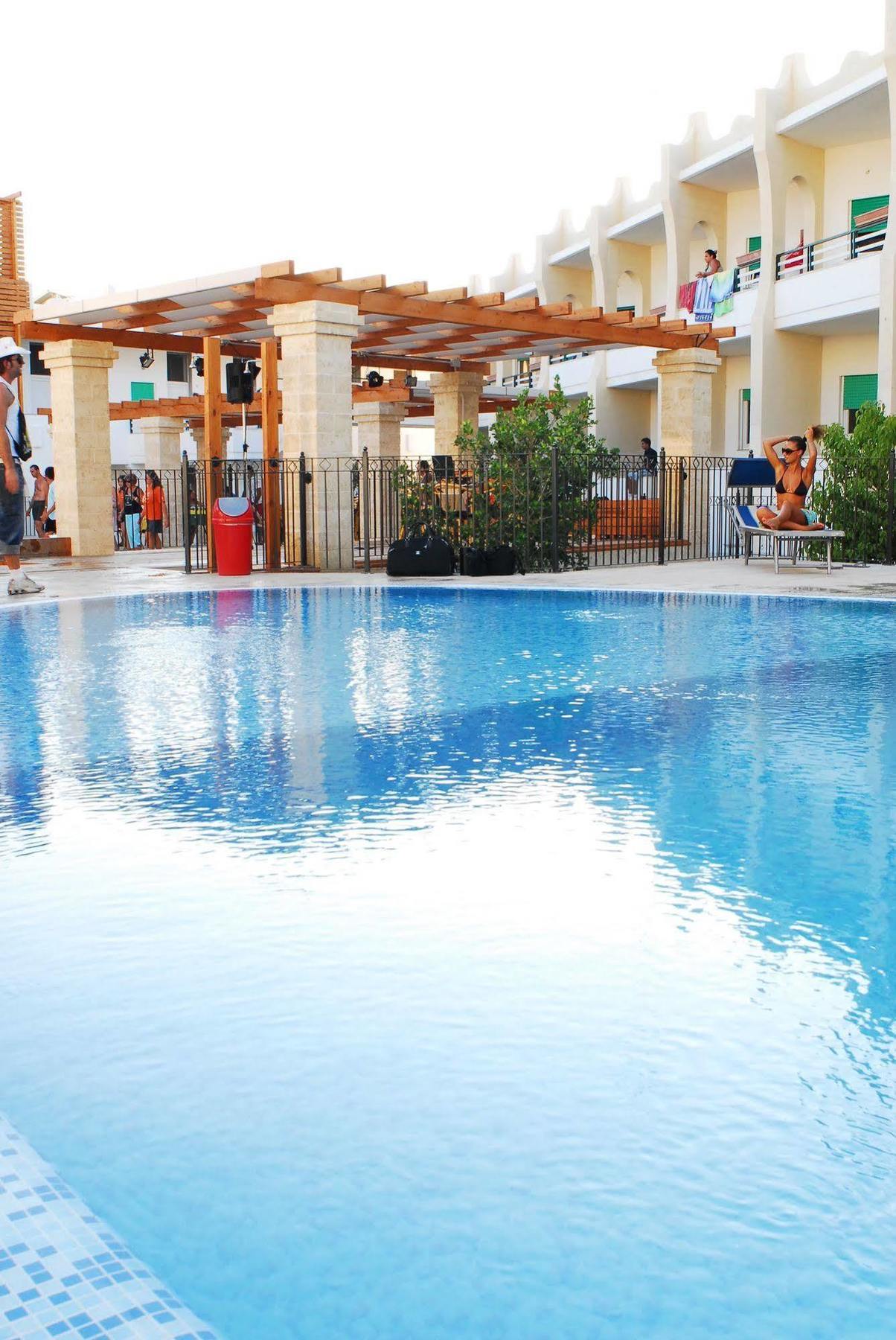 טורה ואדו Cala Saracena Resort מראה חיצוני תמונה